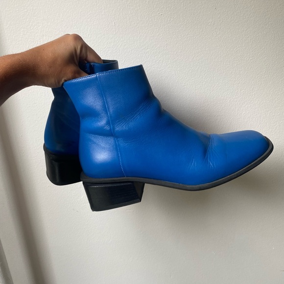 Hopp Studio Bare Leather Boot - Picture 2 of 6